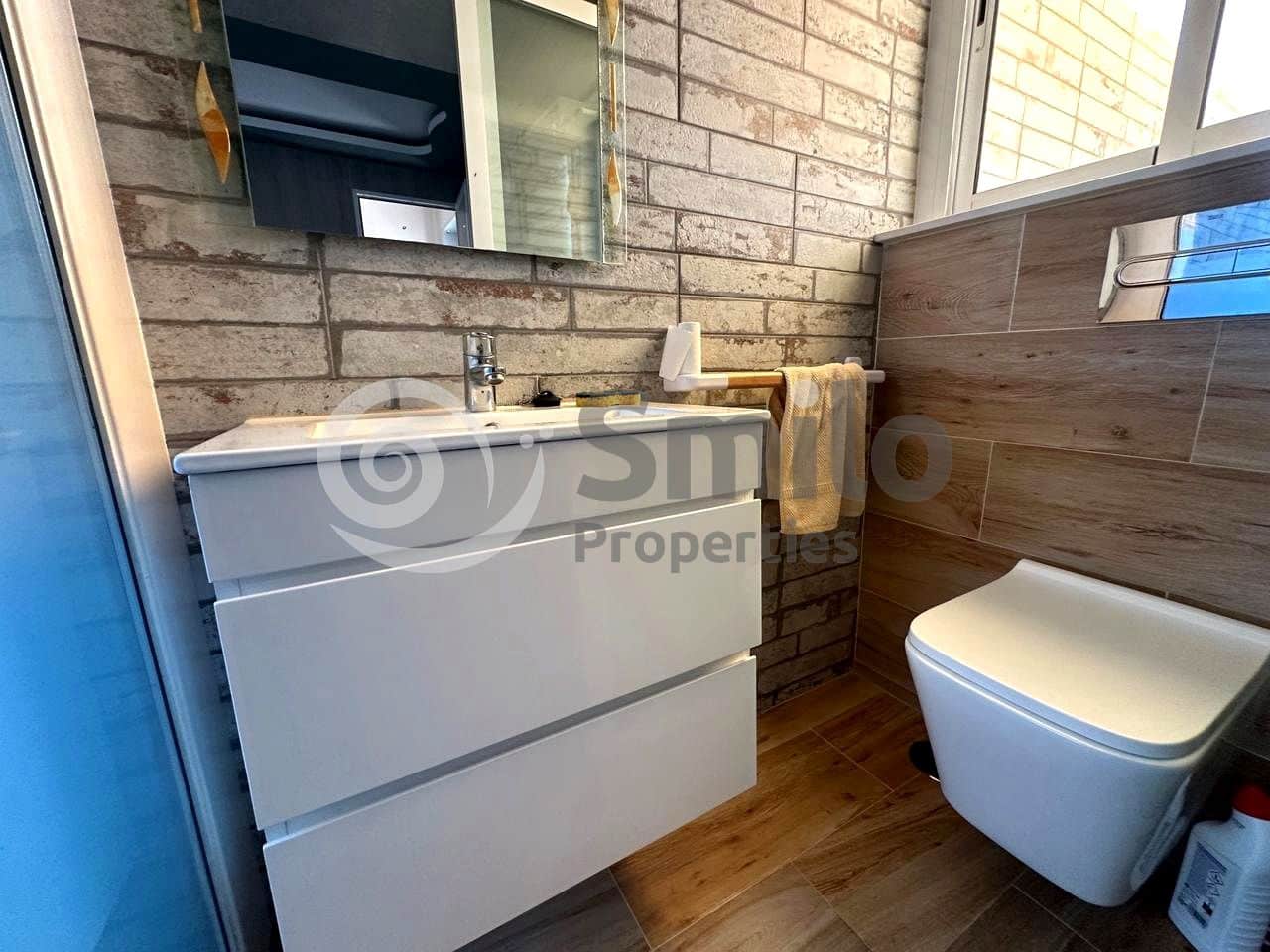 4 sovrum Villa till salu i Costa Adeje med pool garage - 750 000 € (Ref: 9031059)