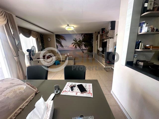 Chalet de 4 habitaciones en Playa de Fañabé Alto, Adeje en venta con piscina garaje - 750.000 € (Ref: 9031059)