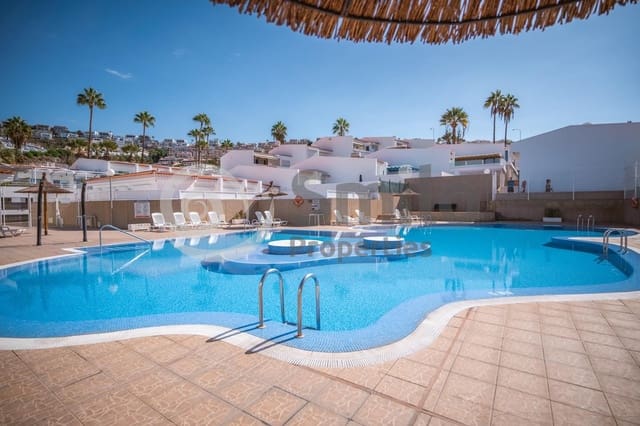 2 bedroom Bungalow for sale in San Eugenio Alto, Adeje with pool - € 444,000 (Ref: 9061595)