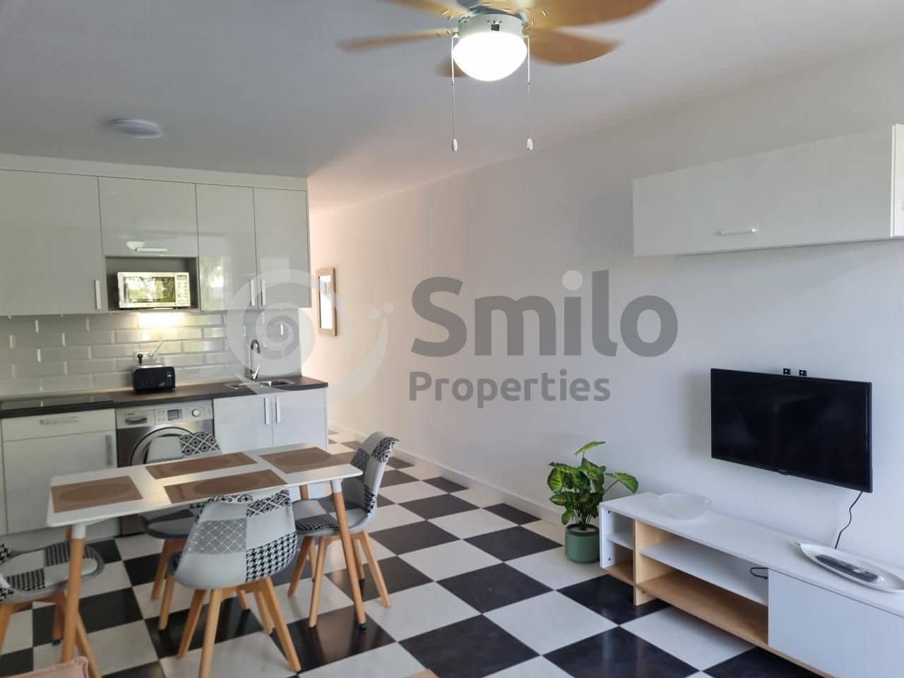 1 sypialnia Mieszkanie na sprzedaż w Arona z basenem garażem - 265 000 € (Ref: 9066821)