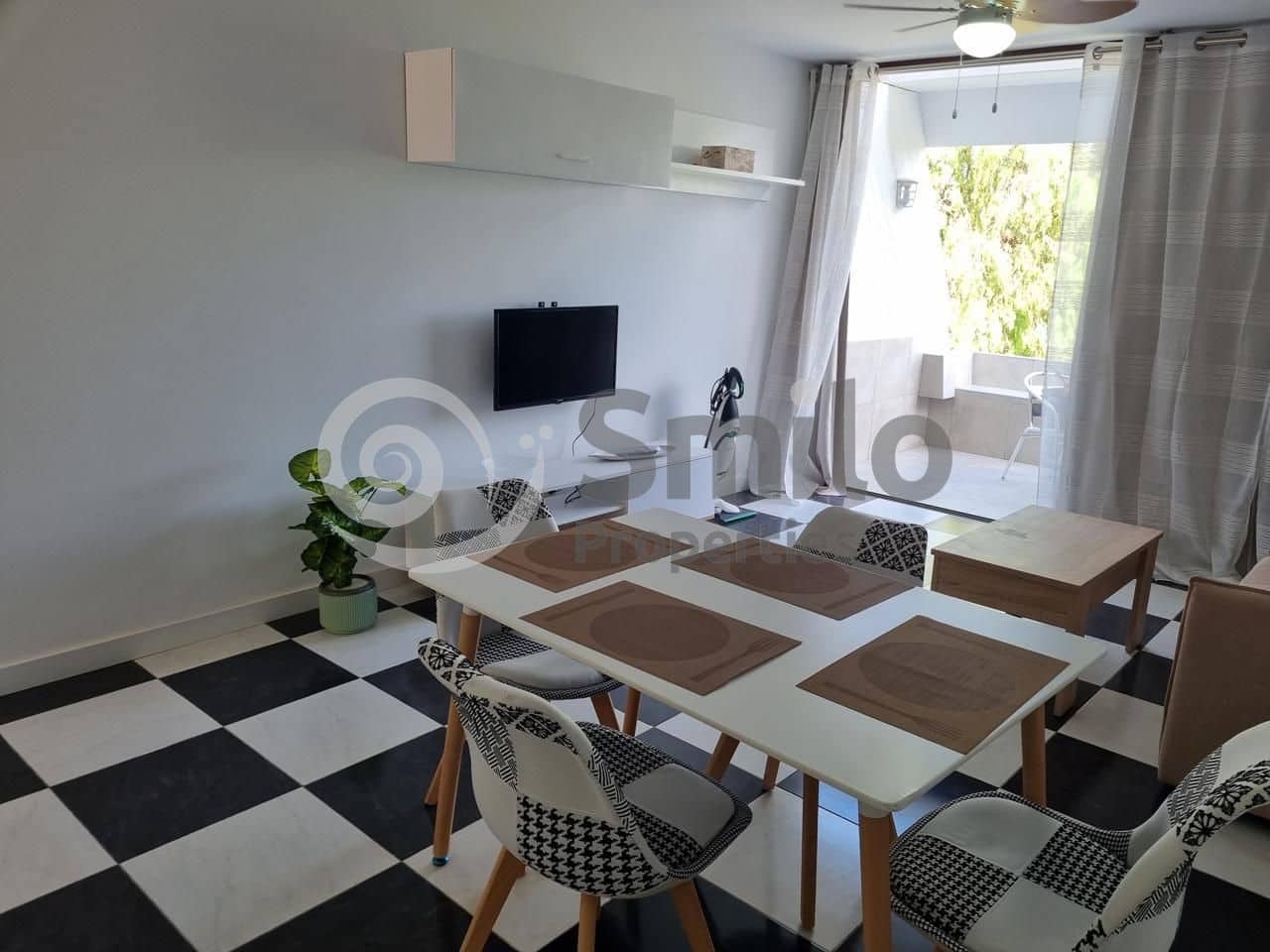 1 sypialnia Mieszkanie na sprzedaż w Arona z basenem garażem - 265 000 € (Ref: 9066821)