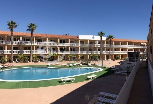 1 slaapkamer Flat te koop in Costa del Silencio, Arona met zwembad - € 205.800 (Ref: 9076827)