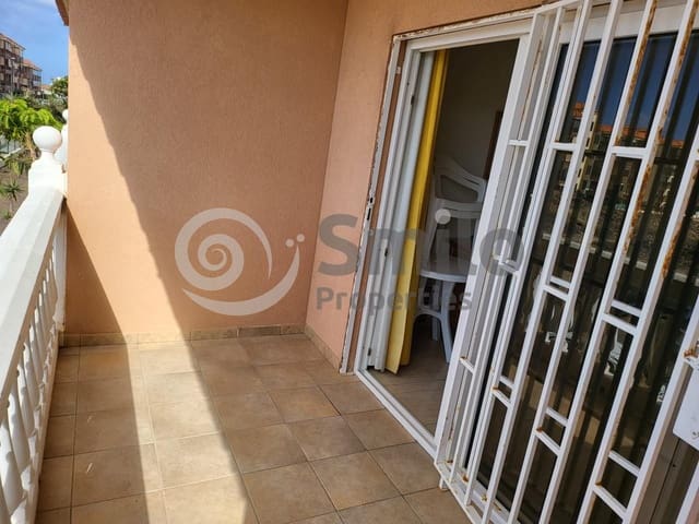 1 slaapkamer Flat te koop in Costa del Silencio, Arona met zwembad - € 205.800 (Ref: 9076827)