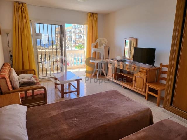 Flat te koop in Costa del Silencio, Arona met zwembad - € 158.500 (Ref: 9076828)