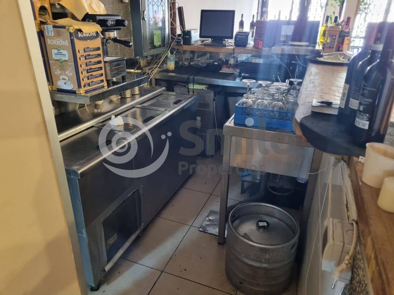 4 soveværelse Virksomhed til salg i El Medano - € 95.000 (Ref: 9131511)