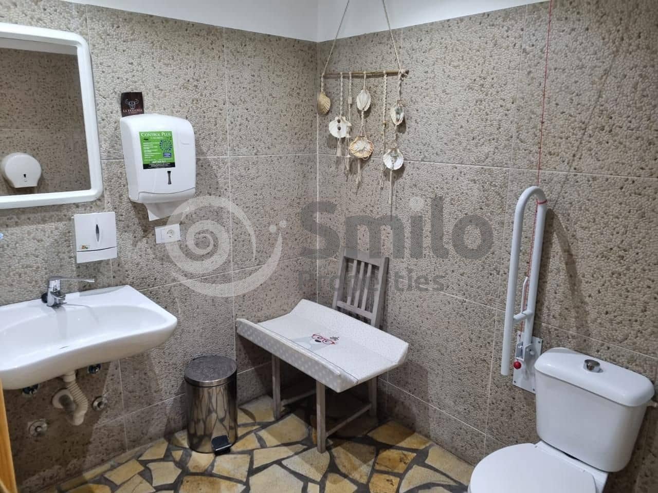 4 soveværelse Virksomhed til salg i El Medano - € 95.000 (Ref: 9131511)