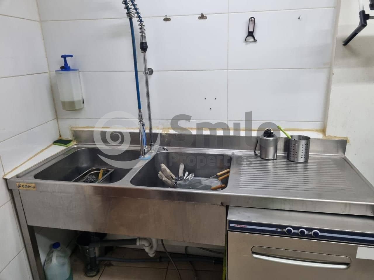 4 soveværelse Virksomhed til salg i El Medano - € 95.000 (Ref: 9131511)