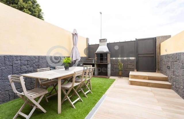 4 soveværelse Villa til salg i Las Chafiras (San Miguel), San Miguel de Abona med swimmingpool garage - € 421.500 (Ref: 9136109)