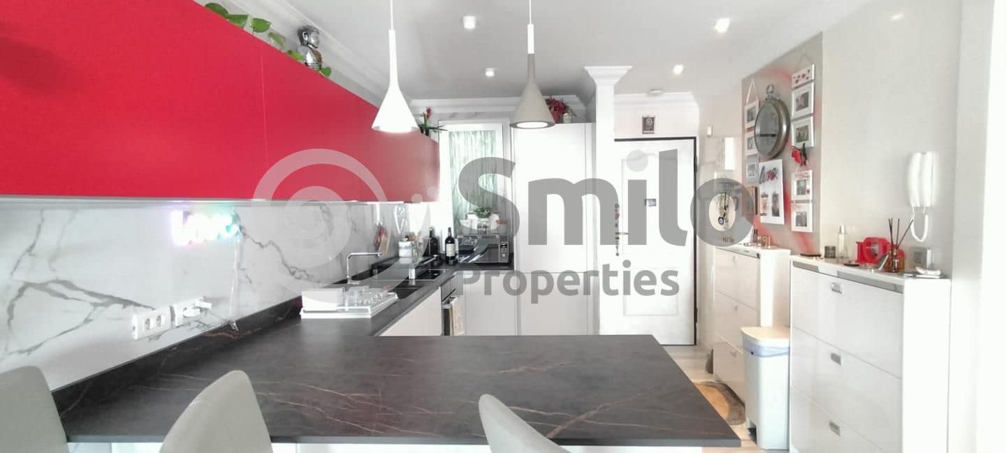 2 soveværelse Lejlighed til salg i Costa Adeje med garage - € 425.000 (Ref: 9138505)