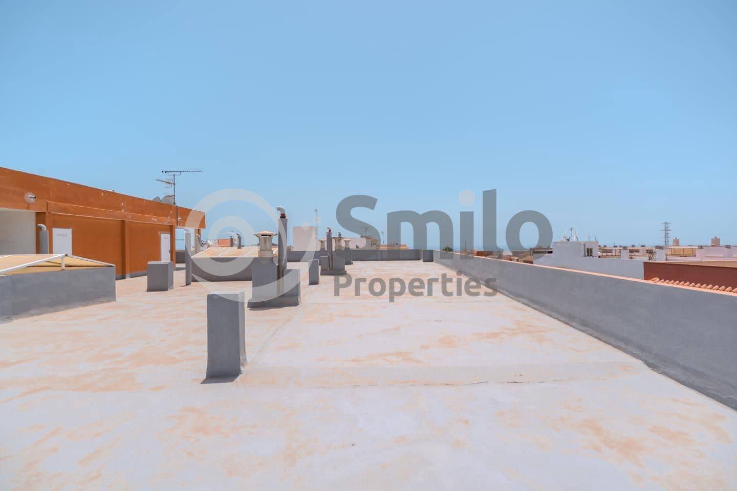 2 bedroom Flat for sale in Arona - € 179,900 (Ref: 9165164)