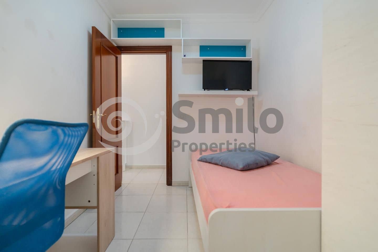 2 bedroom Flat for sale in Arona - € 179,900 (Ref: 9165164)