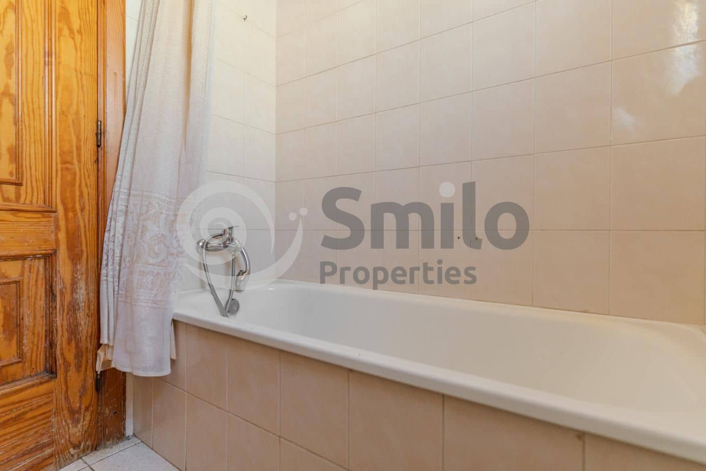 1 sypialnia Mieszkanie na sprzedaż w Arona z basenem garażem - 157 500 € (Ref: 9196997)