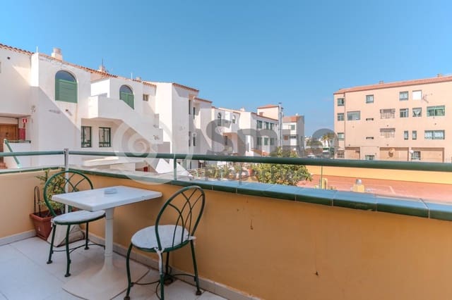 1 slaapkamer Flat te koop in Costa del Silencio, Arona met zwembad garage - € 157.500 (Ref: 9196997)