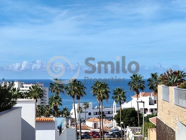 Flat for sale in Adeje - € 189,000 (Ref: 9237964)