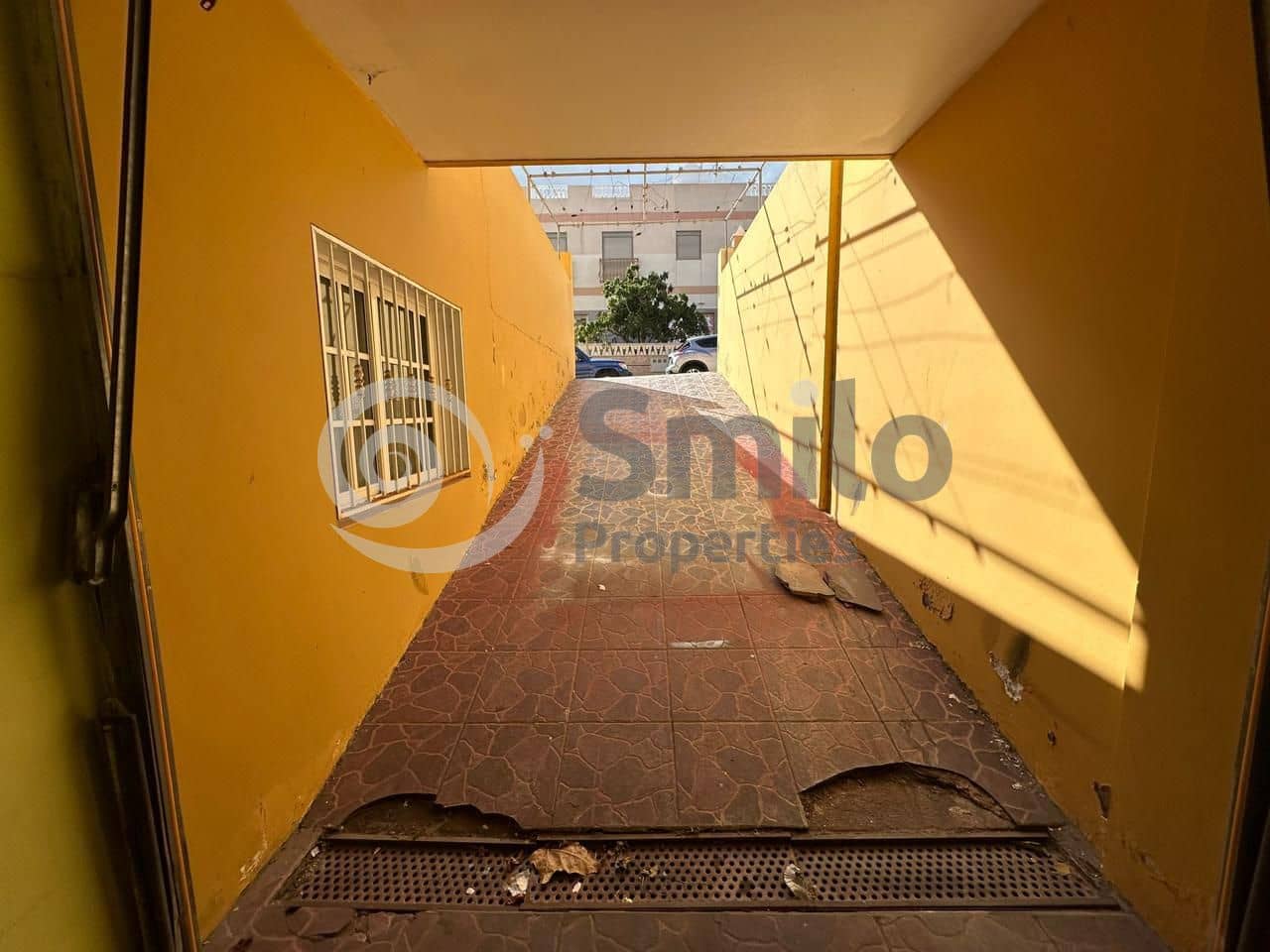 5 bedroom Villa for sale in Arona with pool garage - € 750,000 (Ref: 9245595)