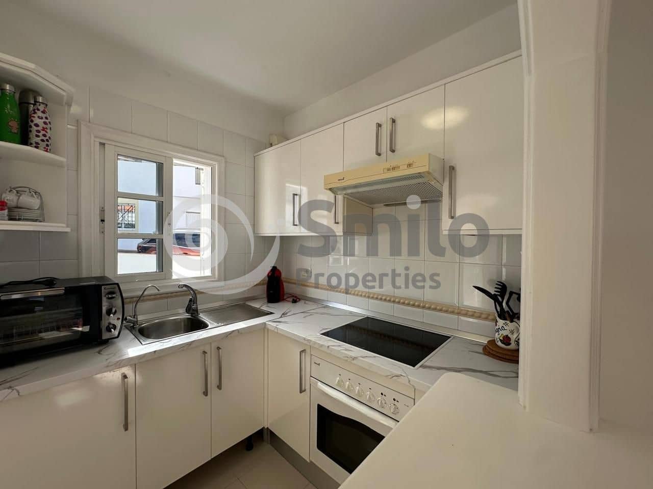 1 soveværelse Lejlighed til salg i Adeje med swimmingpool garage - € 320.000 (Ref: 9245597)