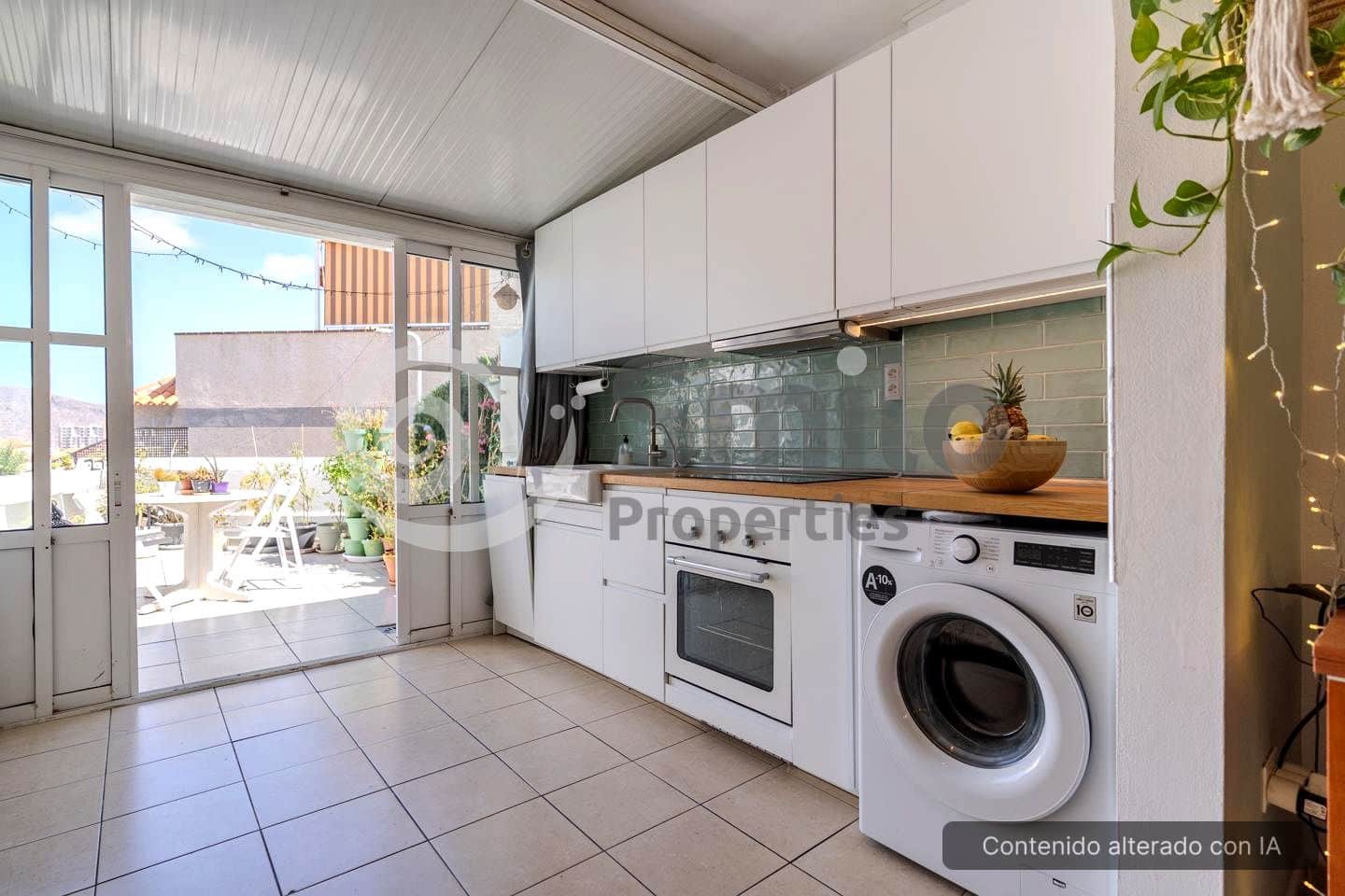 2 makuuhuone Asunto myytävänä paikassa Los Cristianos - 257 000 € (Ref: 9329694)