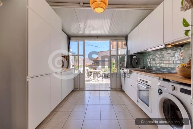 2 makuuhuone Asunto myytävänä paikassa Los Cristianos, Arona - 257 000 € (Ref: 9329694)