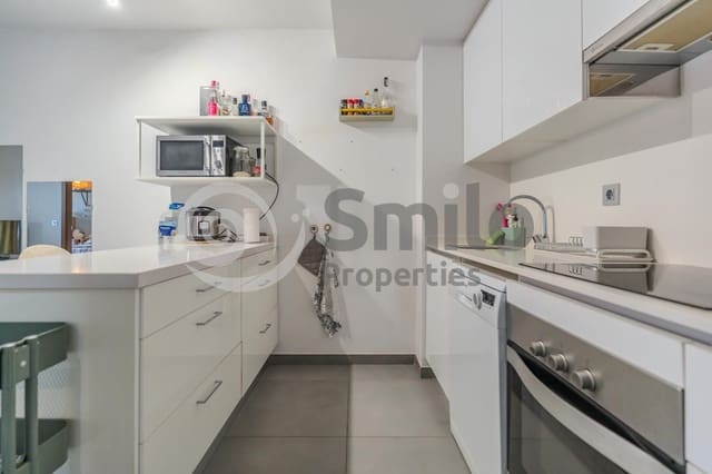 2 soverom Leilighet til salgs i Granadilla de Abona med svømmebasseng garasje - € 350 000 (Ref: 9341781)