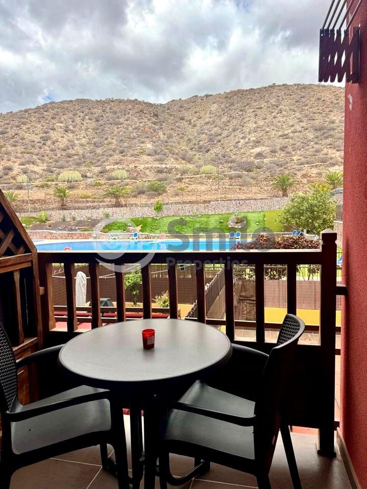 1 slaapkamer Flat te huur in Arona met zwembad garage - € 1.250 (Ref: 9341782)