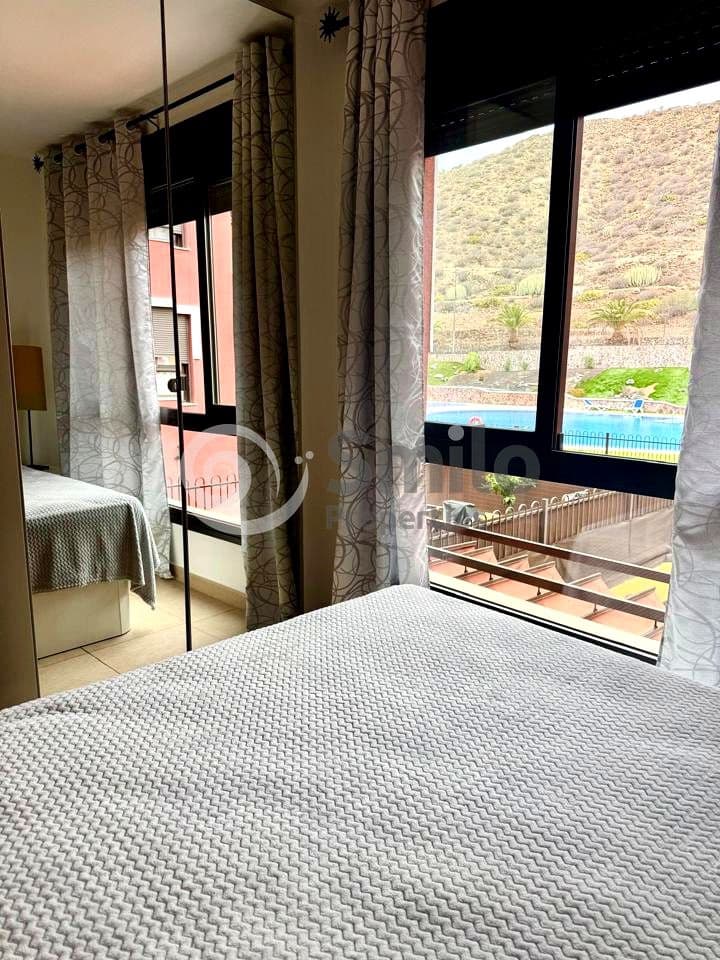 1 slaapkamer Flat te huur in Arona met zwembad garage - € 1.250 (Ref: 9341782)