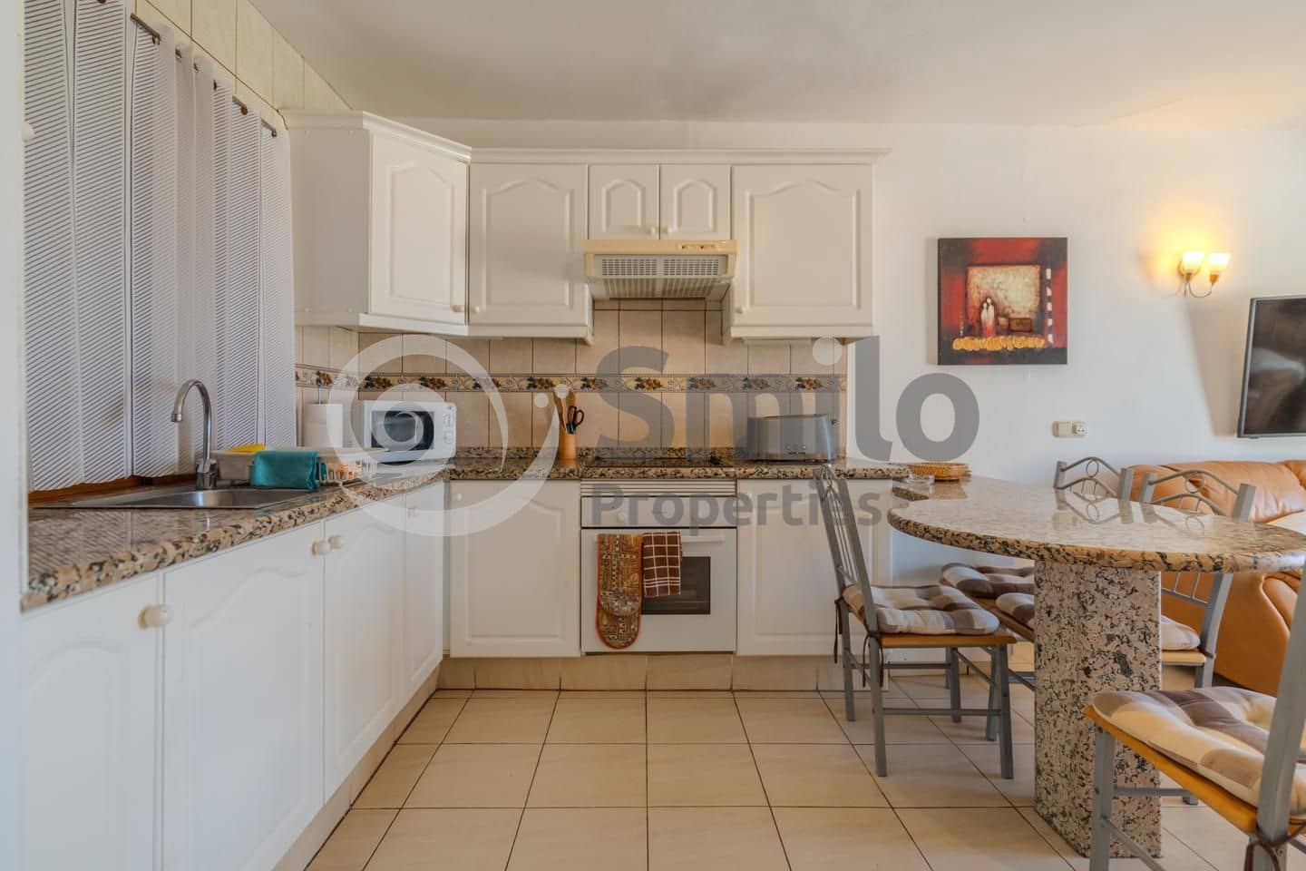 2 sovrum Lägenhet till salu i Costa Adeje med pool - 355 000 € (Ref: 9386611)