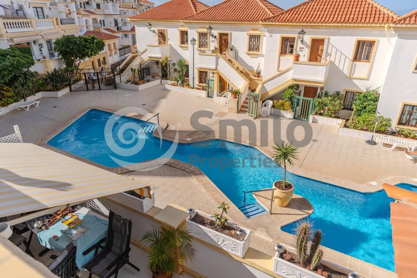 2 sovrum Lägenhet till salu i Costa Adeje med pool - 355 000 € (Ref: 9386611)