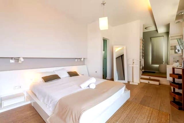 5 soveværelse Villa til salg i Torviscas Centro y Alto, Adeje med swimmingpool garage - € 2.200.000 (Ref: 9400203)