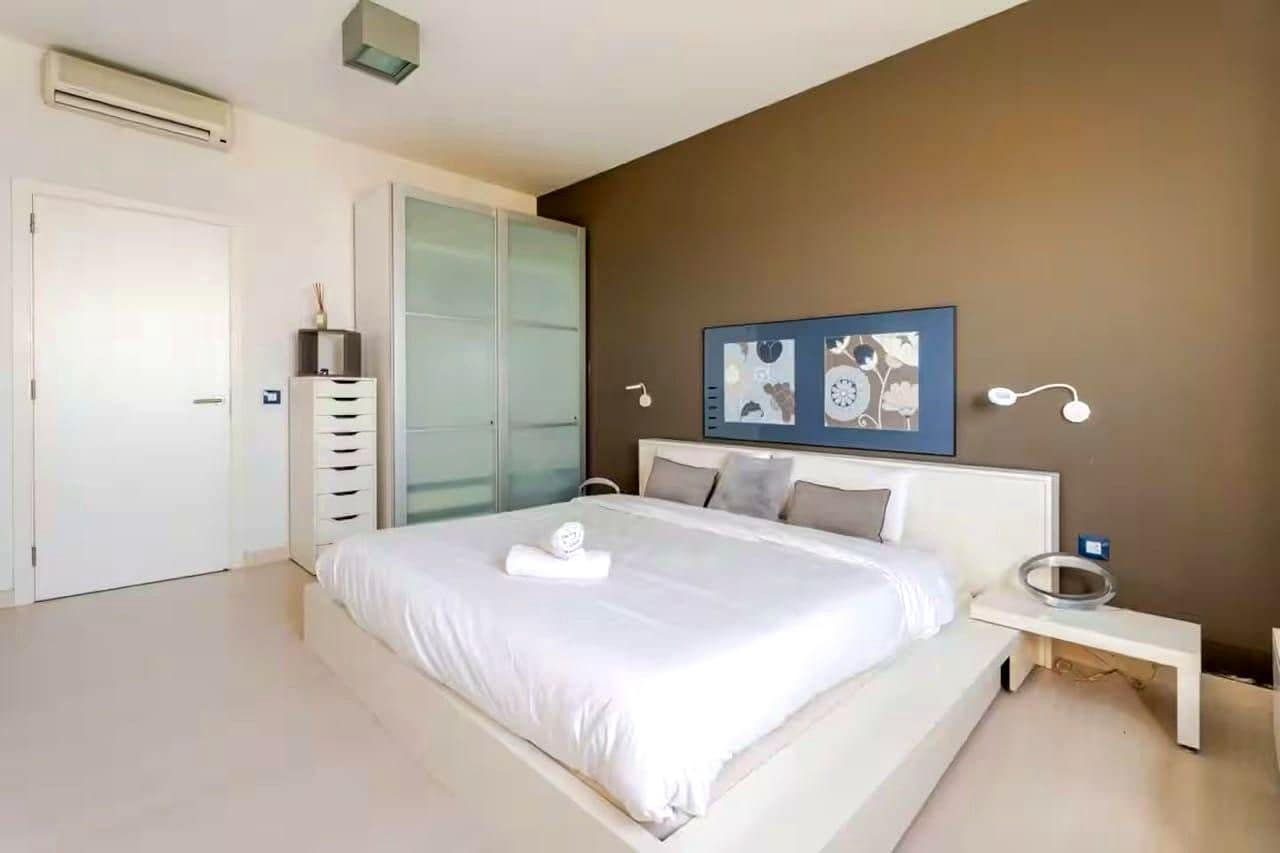 5 sovrum Villa till salu i Adeje med pool garage - 2 200 000 € (Ref: 9400203)