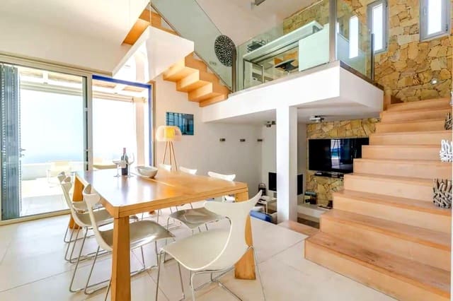 5 soveværelse Villa til salg i Torviscas Centro y Alto, Adeje med swimmingpool garage - € 2.200.000 (Ref: 9400203)