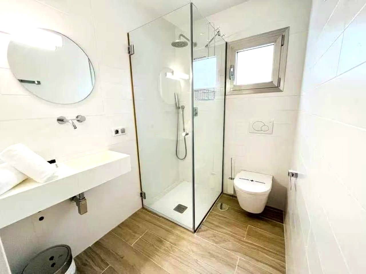 5 sovrum Villa till salu i Adeje med pool garage - 2 200 000 € (Ref: 9400203)