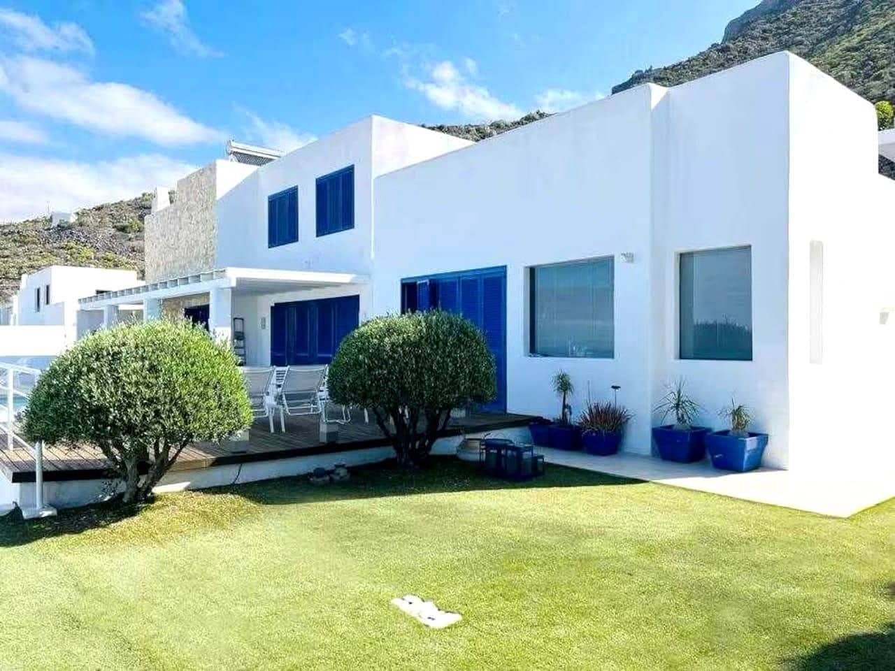 5 sovrum Villa till salu i Adeje med pool garage - 2 200 000 € (Ref: 9400203)