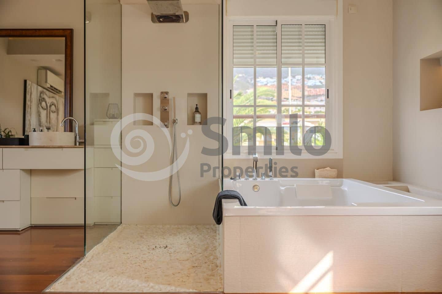 4 sovrum Villa till salu i Adeje med pool garage - 1 499 000 € (Ref: 9442029)