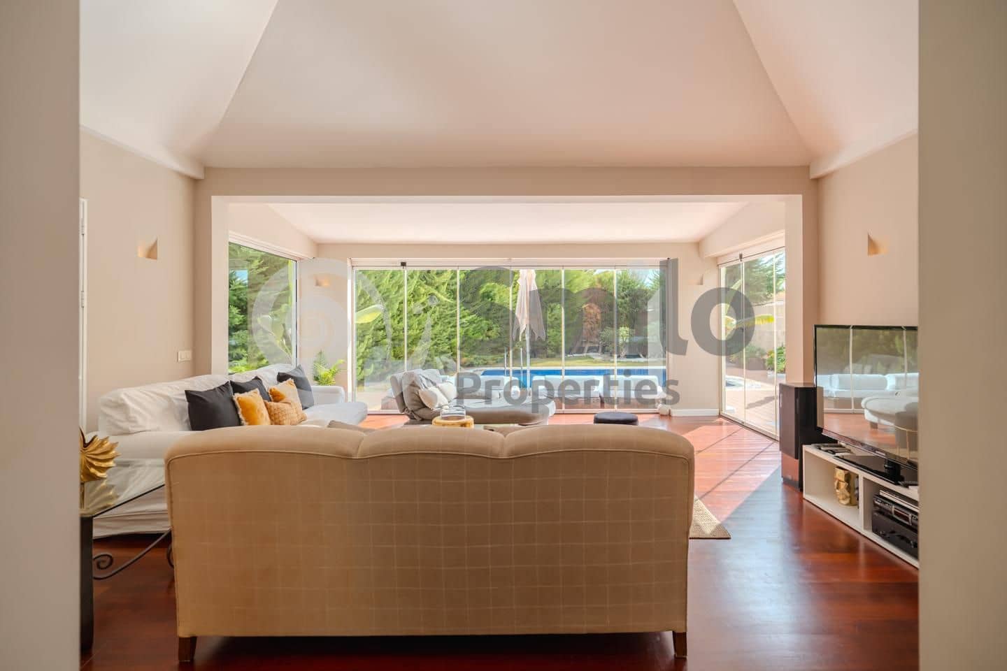 4 sovrum Villa till salu i Adeje med pool garage - 1 499 000 € (Ref: 9442029)