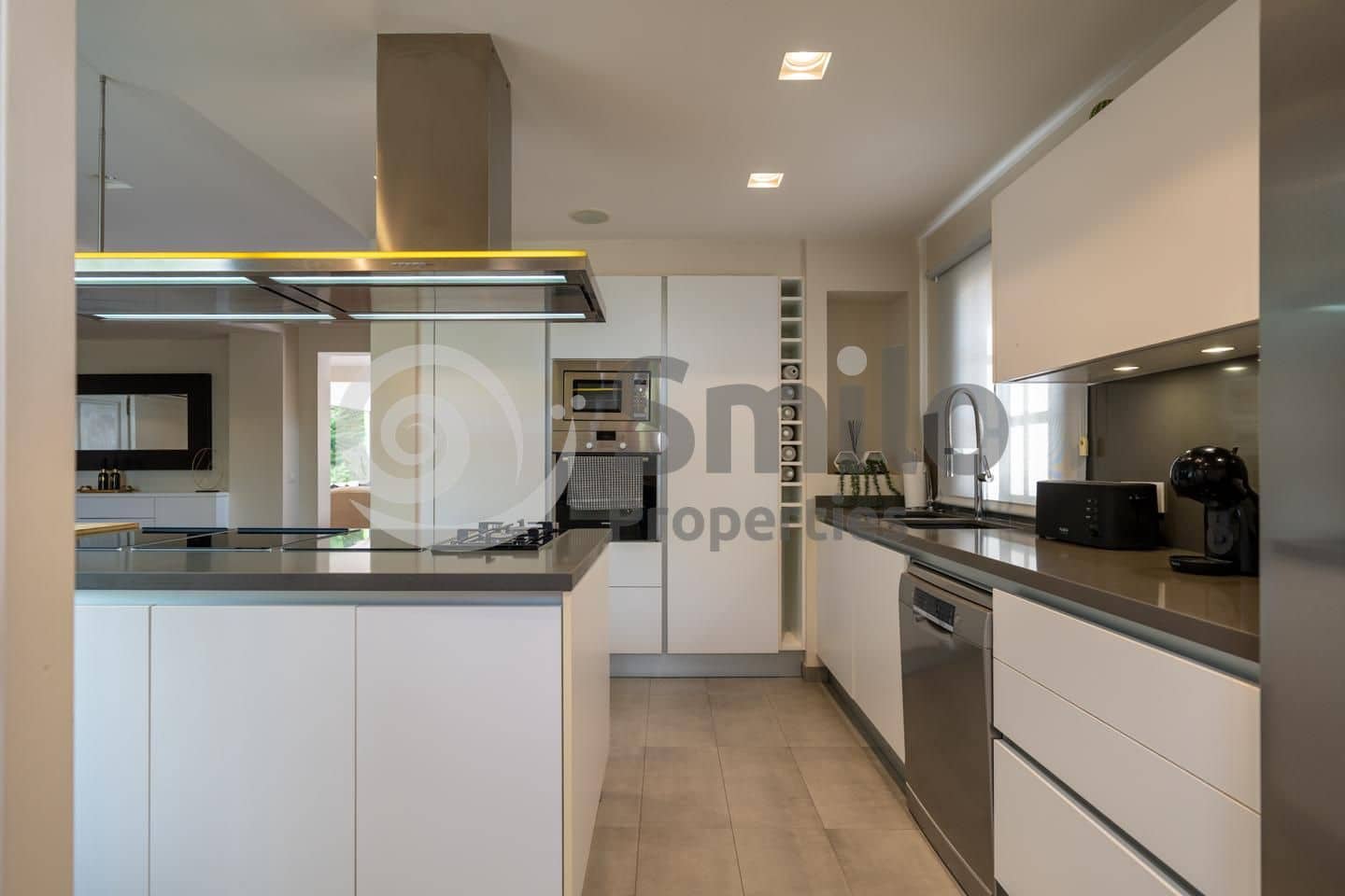 4 sovrum Villa till salu i Adeje med pool garage - 1 499 000 € (Ref: 9442029)