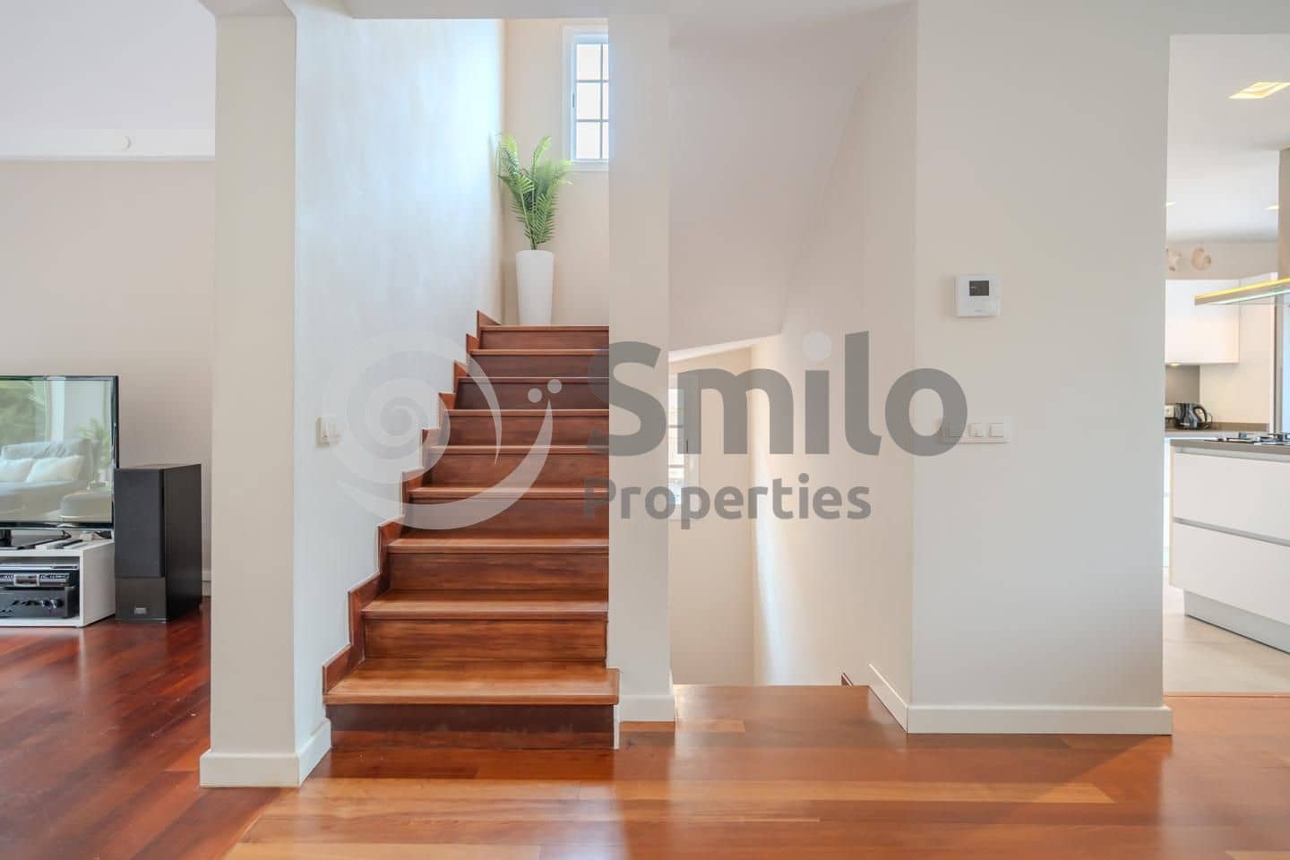 4 sovrum Villa till salu i Adeje med pool garage - 1 499 000 € (Ref: 9442029)