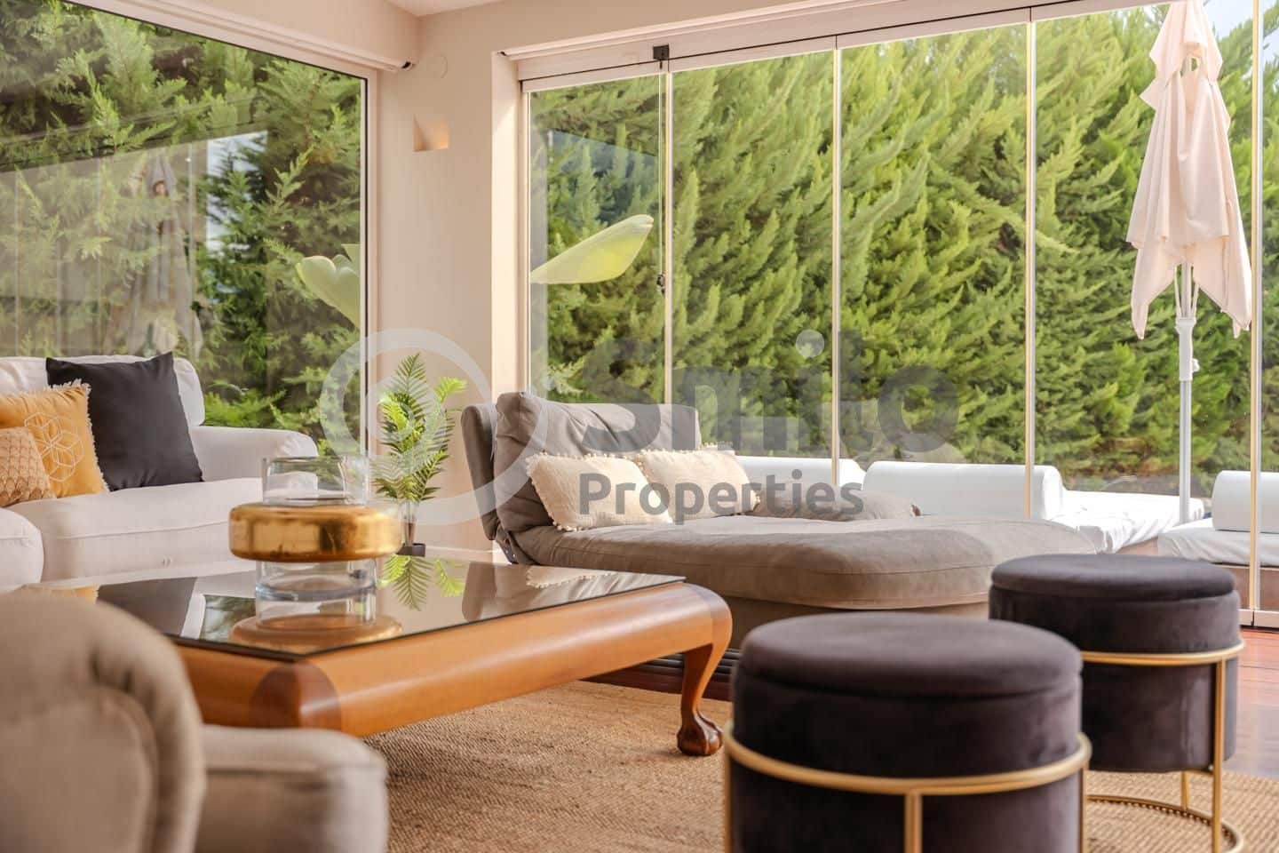 4 sovrum Villa till salu i Adeje med pool garage - 1 499 000 € (Ref: 9442029)