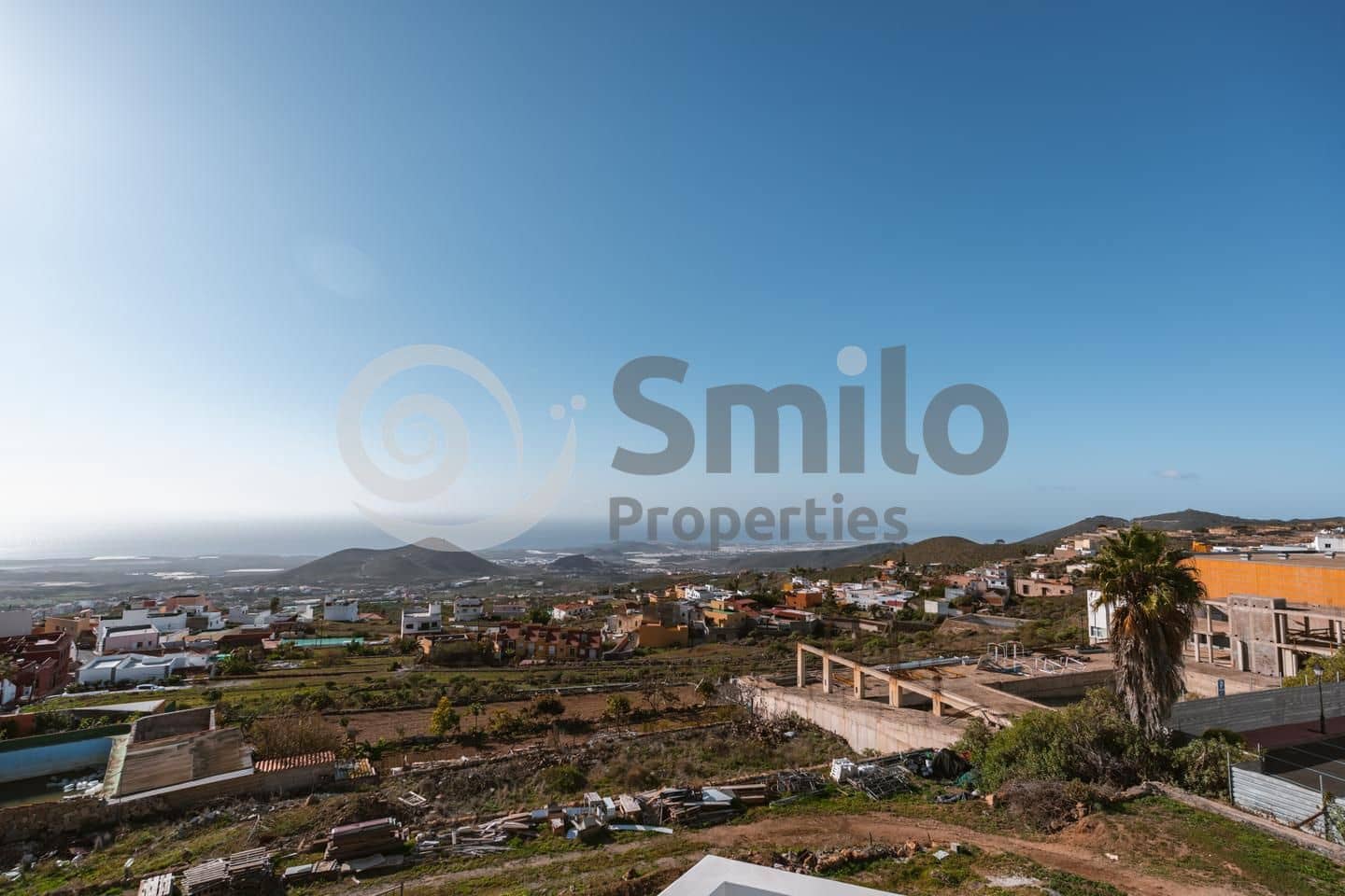 Chalet de 8 habitaciones en San Miguel de Abona en venta con garaje - 1.495.000 € (Ref: 9451447)