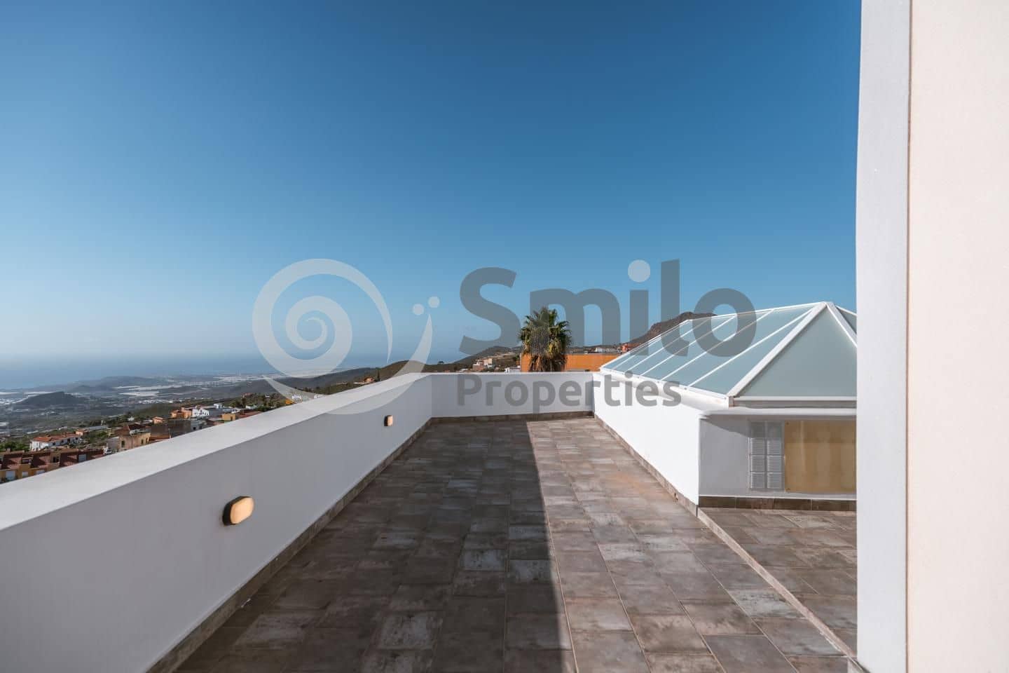 Chalet de 8 habitaciones en San Miguel de Abona en venta con garaje - 1.495.000 € (Ref: 9451447)