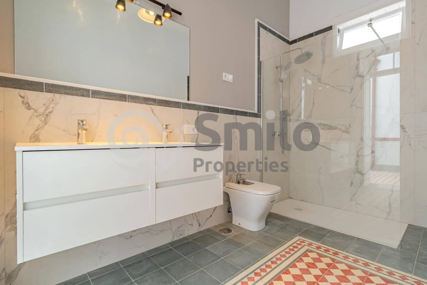 Chalet de 8 habitaciones en San Miguel de Abona en venta con garaje - 1.495.000 € (Ref: 9451447)