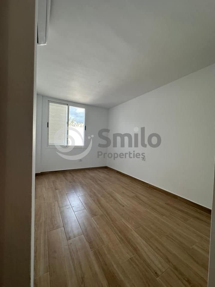 5 bedroom Villa for sale in Guargacho with pool garage - € 820,000 (Ref: 9452424)