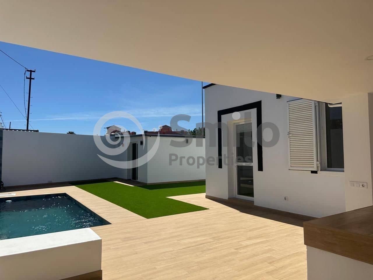 5 bedroom Villa for sale in Guargacho with pool garage - € 820,000 (Ref: 9452424)
