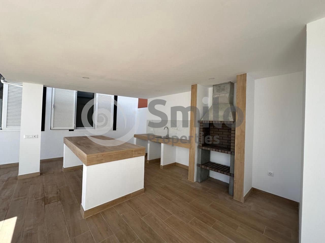 5 bedroom Villa for sale in Guargacho with pool garage - € 820,000 (Ref: 9452424)