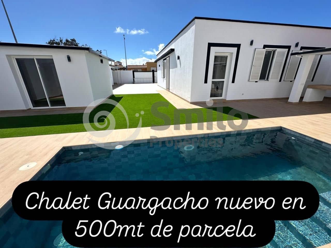 5 bedroom Villa for sale in Guargacho with pool garage - € 820,000 (Ref: 9452424)