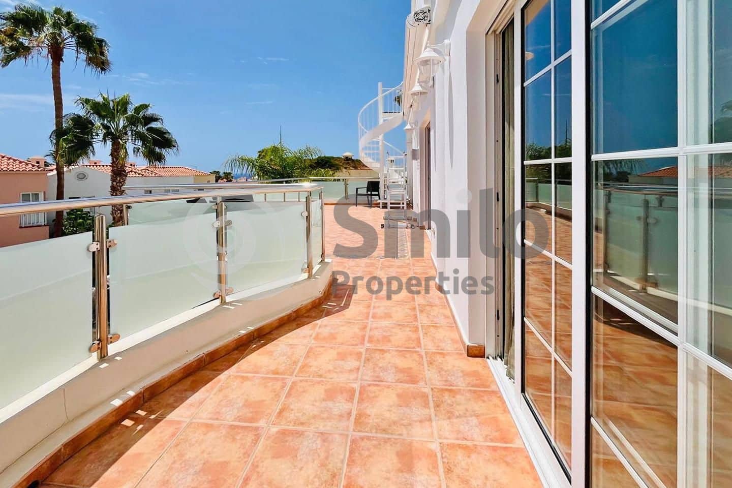 3 quarto Apartamento para venda em Adeje com piscina - 875 000 € (Ref: 9453578)