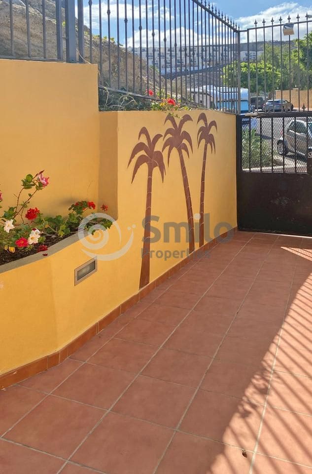 Piso de 2 habitaciones en Costa Adeje en venta con piscina - 479.000 € (Ref: 9453579)