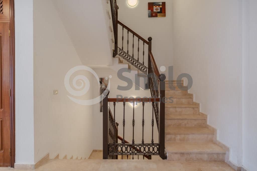 Chalet de 3 habitaciones en Adeje en venta con piscina garaje - 1.280.000 € (Ref: 9453674)