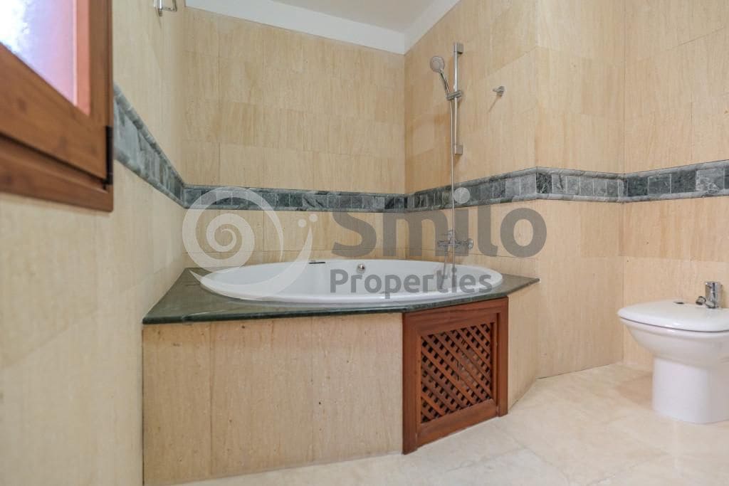 Chalet de 3 habitaciones en Adeje en venta con piscina garaje - 1.280.000 € (Ref: 9453674)