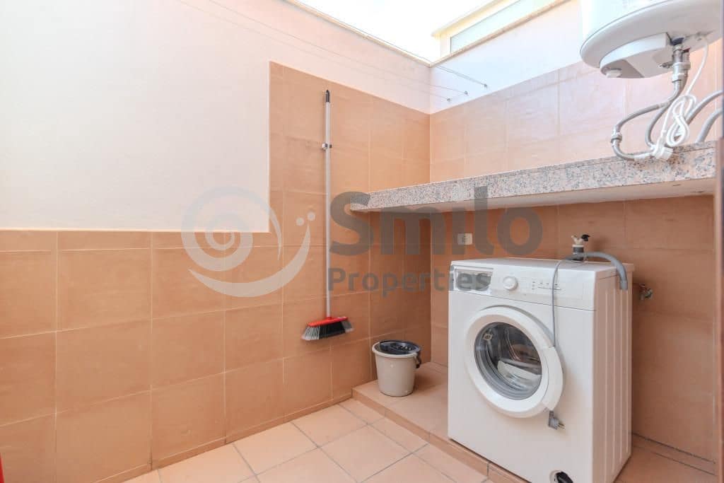 Chalet de 3 habitaciones en Adeje en venta con piscina garaje - 1.280.000 € (Ref: 9453674)