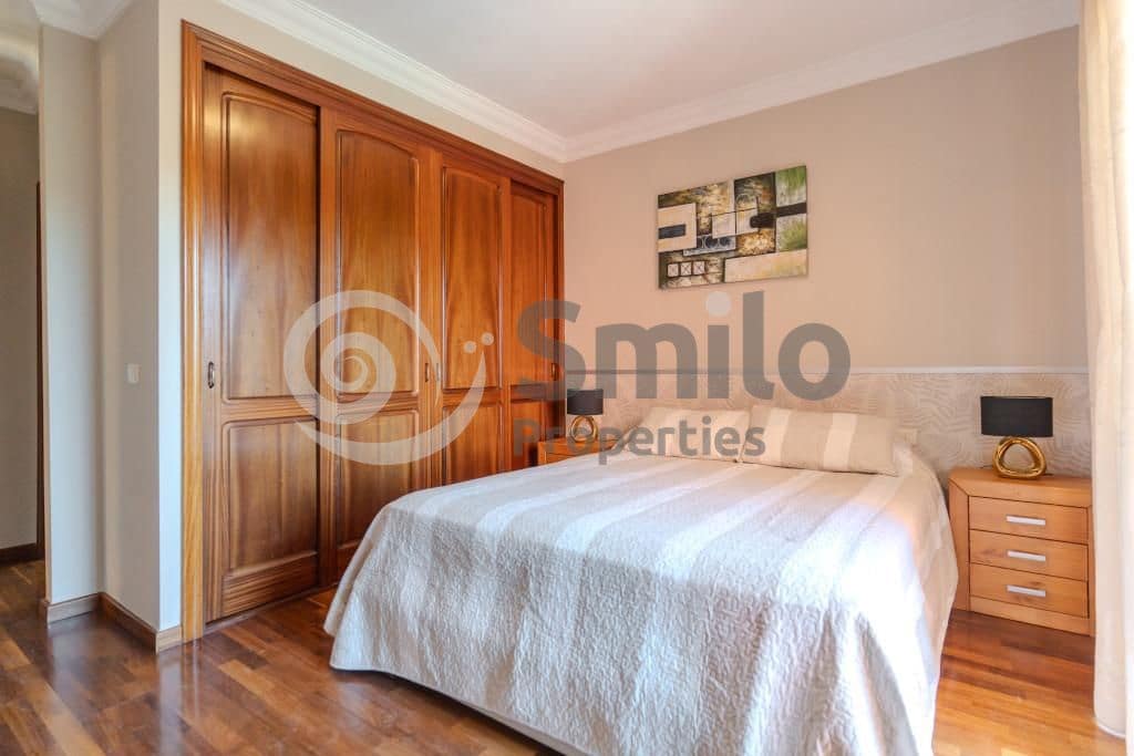 Chalet de 3 habitaciones en Adeje en venta con piscina garaje - 1.280.000 € (Ref: 9453674)